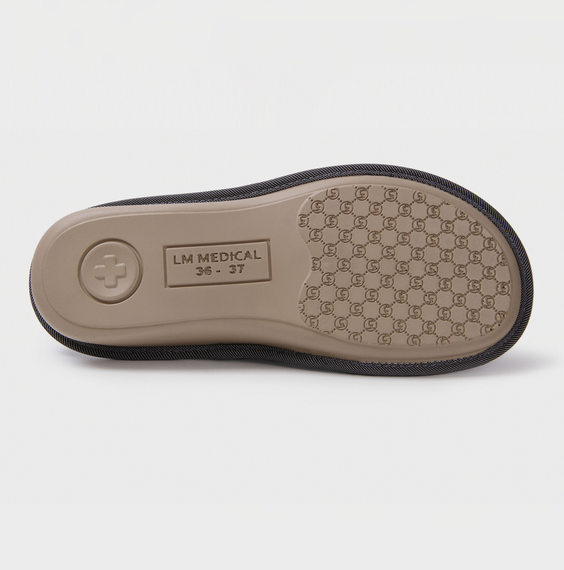 Үй ортопедиялық аяқ киім LM-810.046